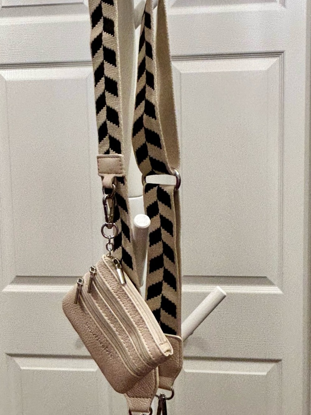Save the Girls Clip & Go Crossbody Strap and Cream Coin Pouch - Picture 17 of 17